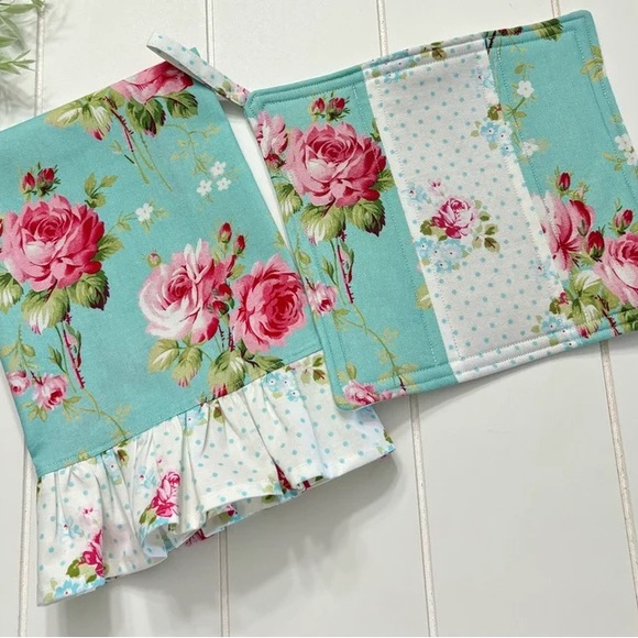 Shabby Chic Cottage Farmhouse Roses Decorative Tea Towel and Pot Holder Set - Picture 1 of 10